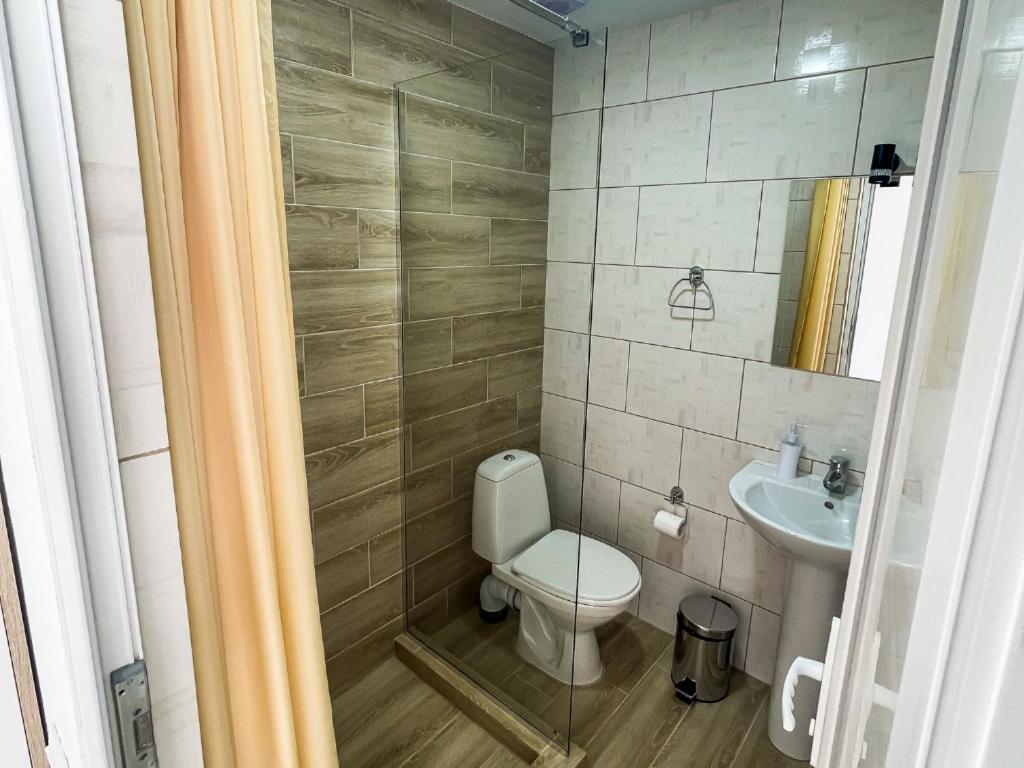 Міні-Готель Turin З Басейном На Кароліно-Бугазі Exterior foto